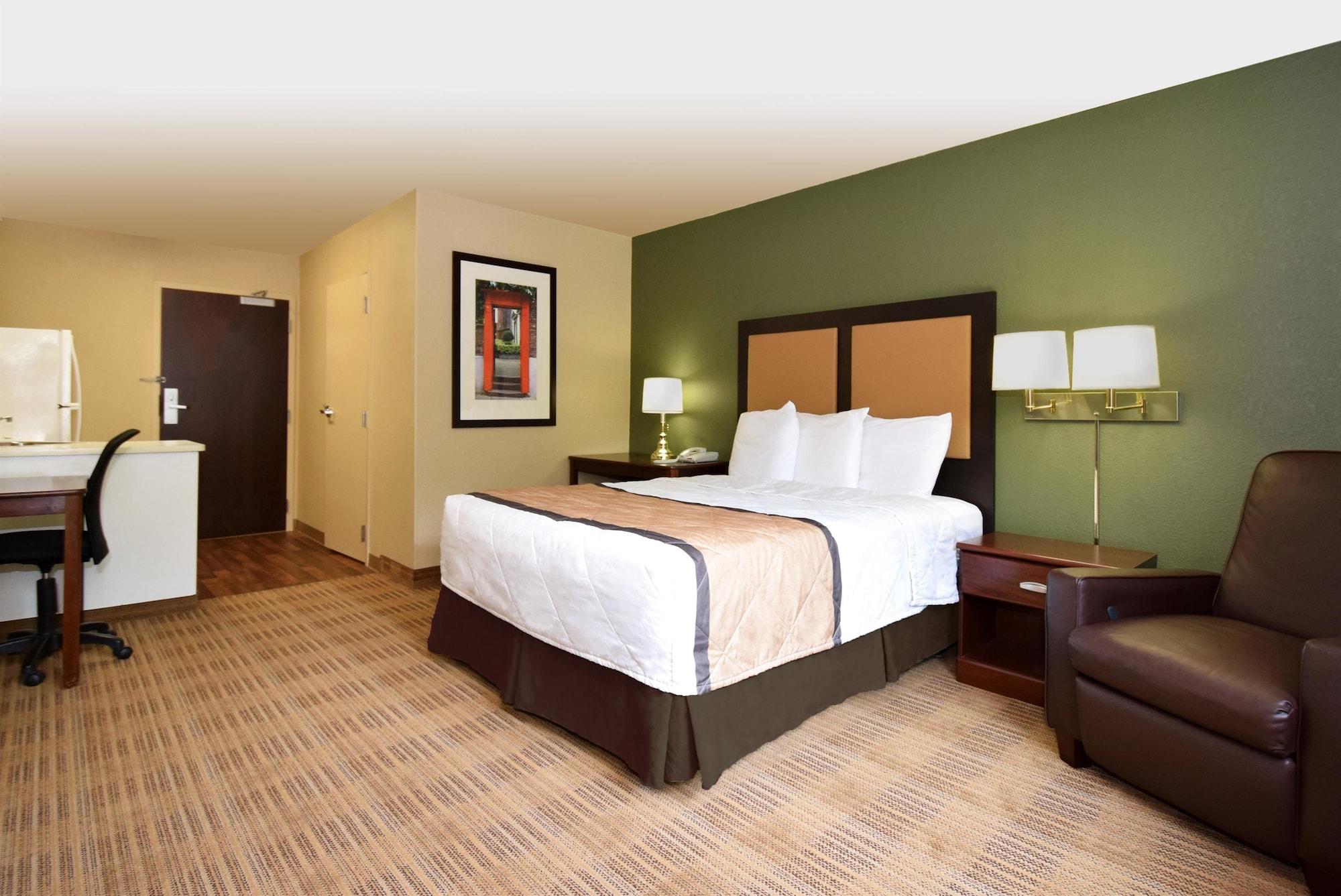 Extended Stay America Suites - Hampton - Coliseum Exterior photo