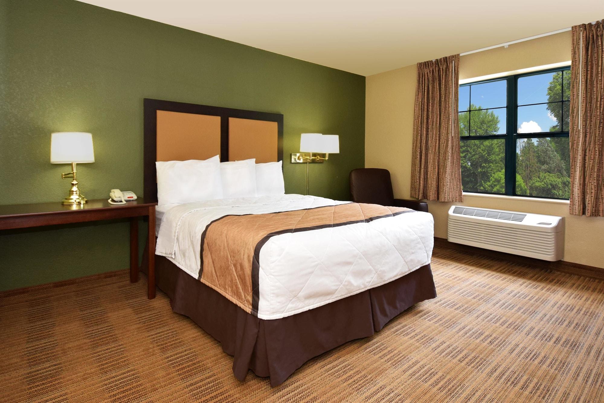 Extended Stay America Suites - Hampton - Coliseum Exterior photo