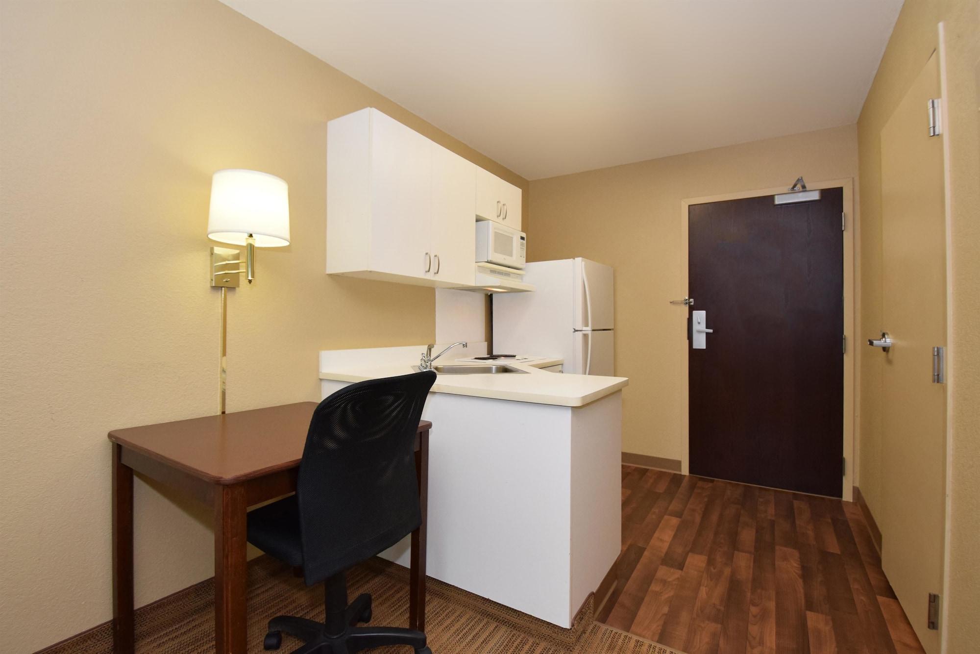 Extended Stay America Suites - Hampton - Coliseum Exterior photo